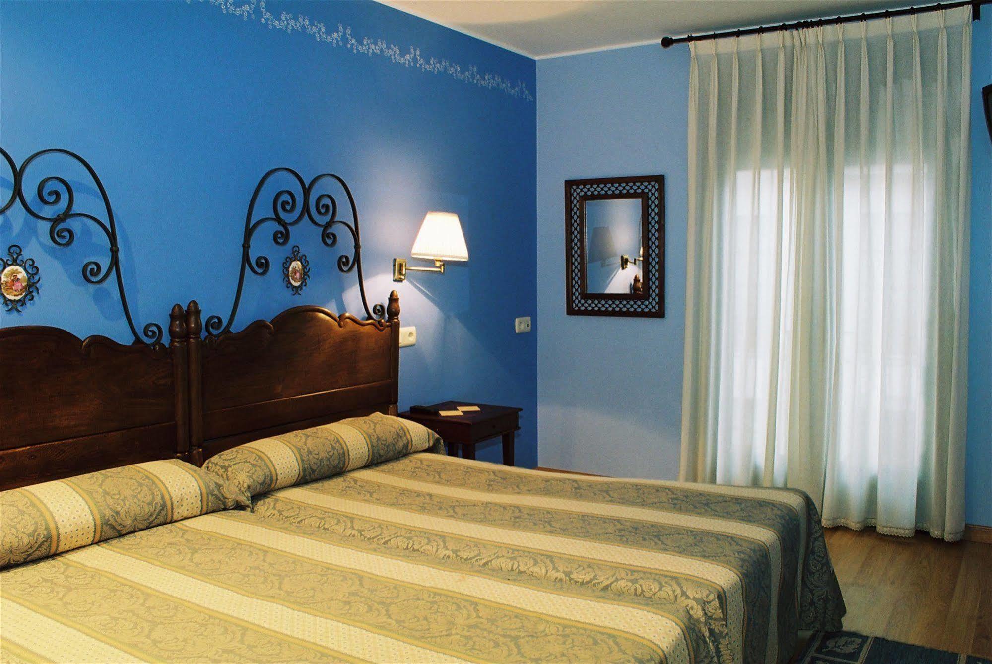 Hotel El Conventin Villaviciosa  Zewnętrze zdjęcie